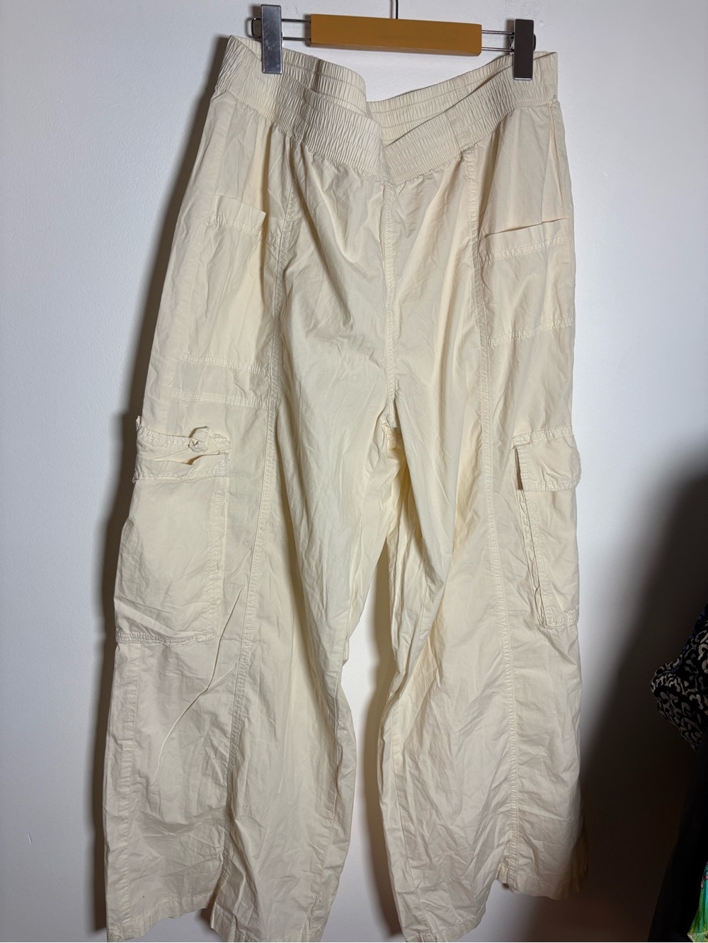 American Eagle Outfitters Cream Cargo Pants with Elastic Waist